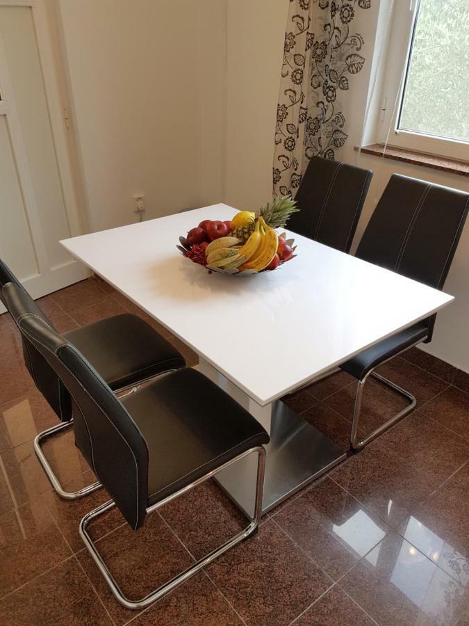 Apartment Antonio ビオグラード・ナ・モル エクステリア 写真