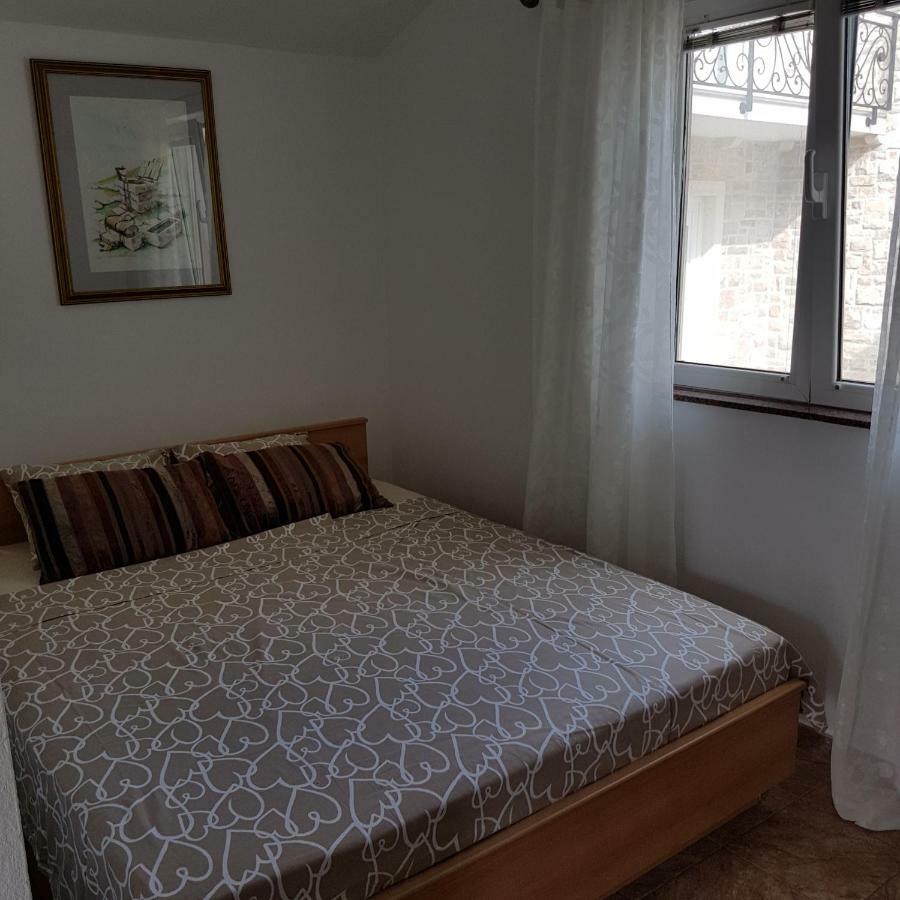 Apartment Antonio ビオグラード・ナ・モル エクステリア 写真